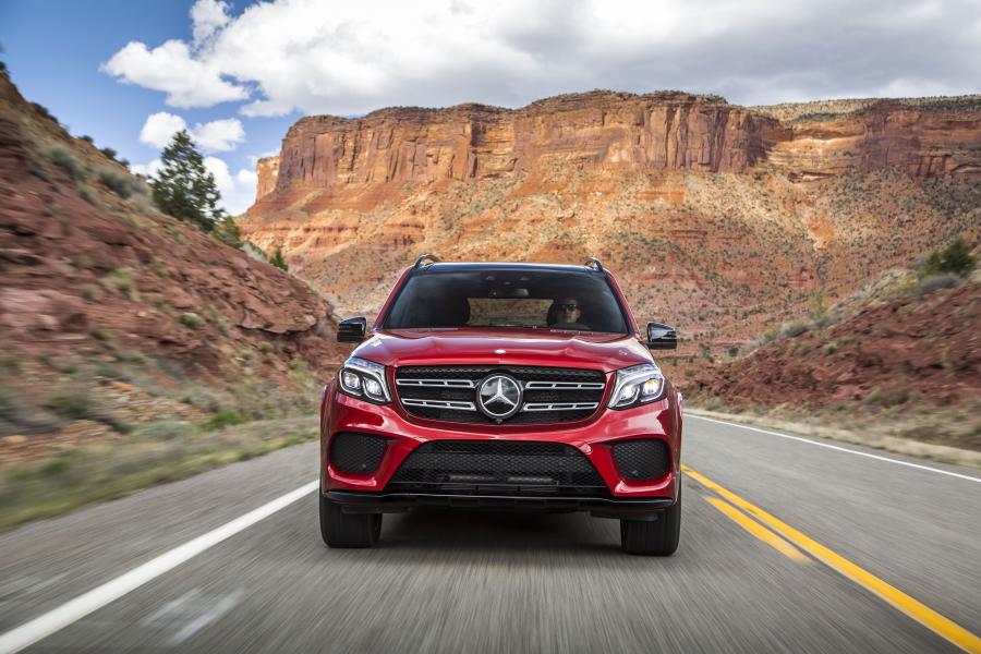  Mercedes-Benz GLS550 4Matic AMG Line 2016 года  (фото 4 из 33)
